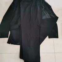 Completo uomo nuovo con etichetta