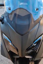 YAMAHA T MAX 560 2025