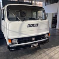 Fiat om 40