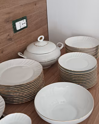 set piatti per 12 persone 