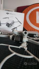 DJI Mini 4 Pro RC2 + Accessori (22h di volo)