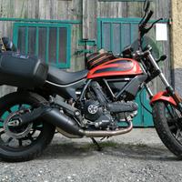 Ducati Scrambler 400 Sixty2 - colore arancione