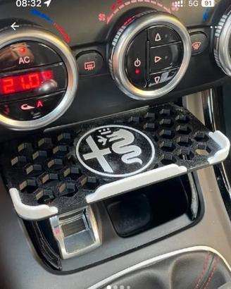 Porta  cellulare per Alfa Romeo Giulietta