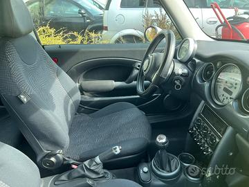 Mini cooper 1.6 16v epoca ( 2003 )