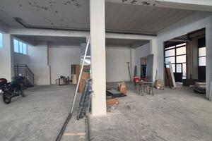 CAPANNONE C/2 400 Mq TRA POMIGLIANO e CASALNUOVO