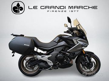 CFMOTO 700MT