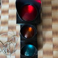 Semaforo grande funzionante