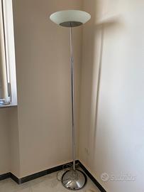 Lampada da terra in vetro e acciaio dimmerabile