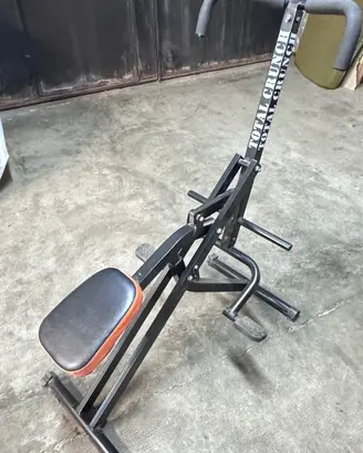 Attrezzo palestra per addominali