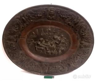 piatto ovale antico parete taverna/osteria sbalzo