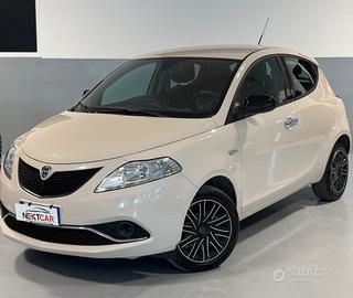 Lancia Ypsilon 1.2 69 CV 5 porte GPL Ecochic Plati
