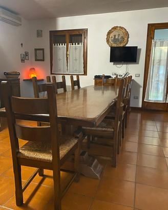 tavolo in legno per taverna 