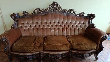 divano d'epoca tre posti