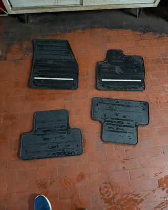 Tappetin in gomma. Evoque originali