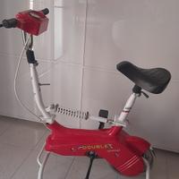 cyclette  Doublet  da fitness rossa