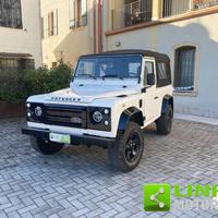 LAND ROVER Defender 90 Soft-top TDI 200 2.5 D