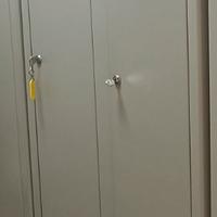 Armadio spogliatoio 2 porte/2 posti, Grigio