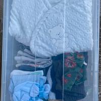 Lotto abbigliamnento neonato 63 pz