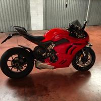 Ducati Panigale v4