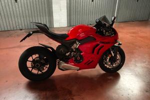 Ducati Panigale v4