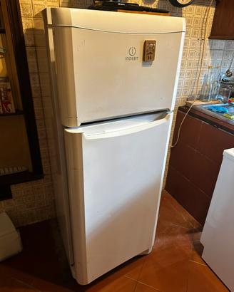 Frigorifero ariston hotpoint