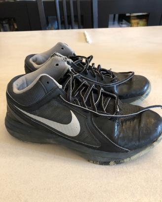 Scarpe da basket Nike taglia 40