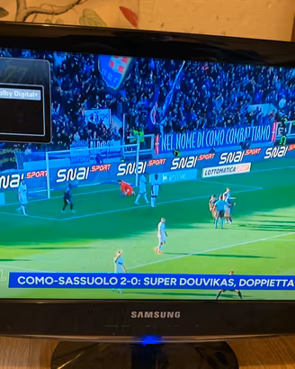 Tv color Samsung 19" per camera, cucina, studenti