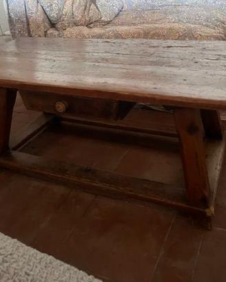 tavolo da salotto in legno