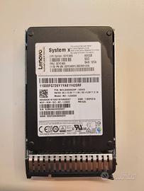 8 dischi Lenovo 800GB SSD 12Gb SAS