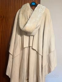 Mantella invernale elegante con cappuccio