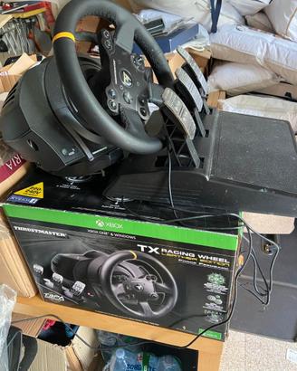 Pedali e volante thrustmaster xbox