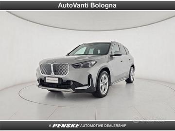 BMW iX1 eDrive 20 xLine