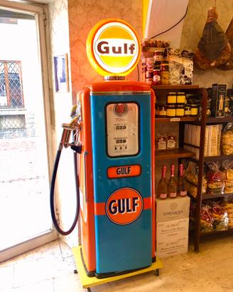 Distributore pompa di benzina