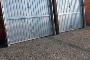 Cler basculante per box-garage