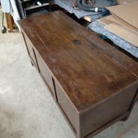 vecchia madia da sistemare 