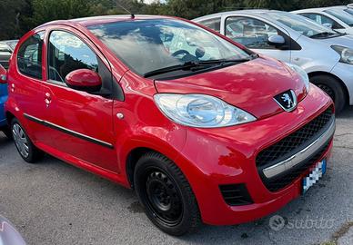 Peugeot 107 1.0 68CV 5p. Sweet Years c.a.m.b.i.o.-