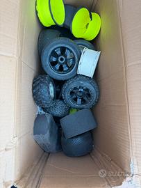 Lotto gomme cerchi truggy 1:8