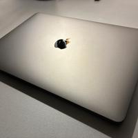 MacBook PRO M1 2022