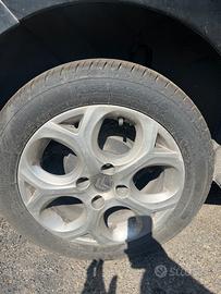 Cerchi lega 16 con 4 gomme citroen C3 2serie