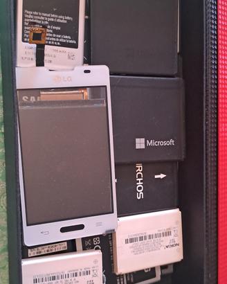 Lotto Batterie cellulari vintage Nokia, Samsung