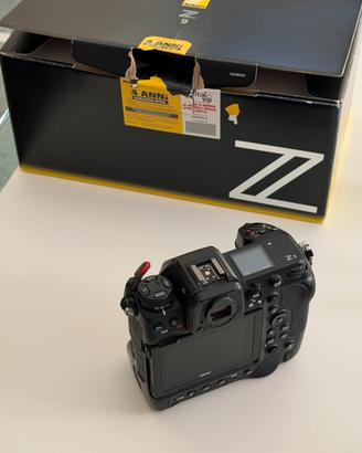Nikon z9 mirrorless