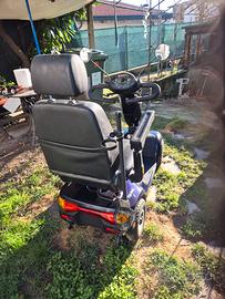 Scooter elettrico per persone anziane auto