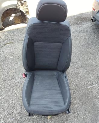 Sedile anteriore sx OPEL CORSA D del 2014