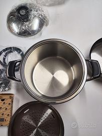 pentola AMC con accessori