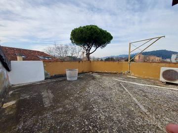 CENTRO MARE CASA INDIPENDENTE DI TESTA 250MQ