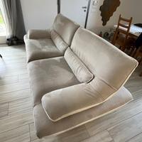 Divano in microfibra  3 posti