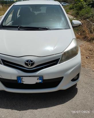 Toyota Yaris 2011