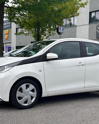 Toyota Aygo 1.0 VVT-i Automatico 5 Porte/ Bluetoot