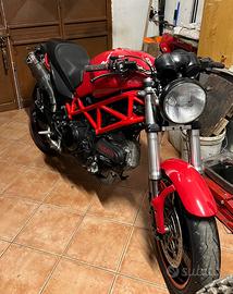 Ducati monster 695