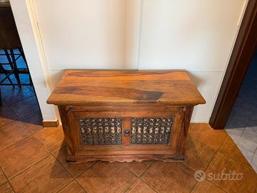 Cassapanca stile Tai orientale